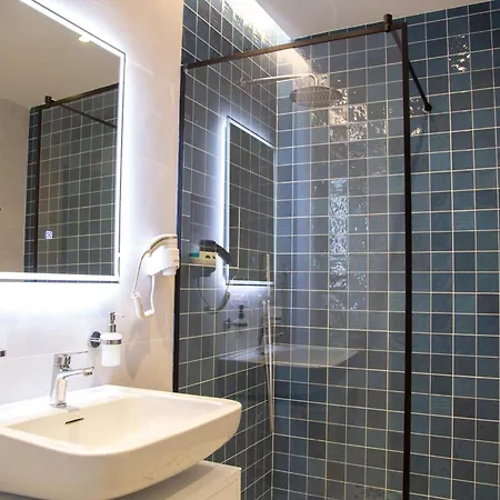 Mullaga Premium 4* Tirana